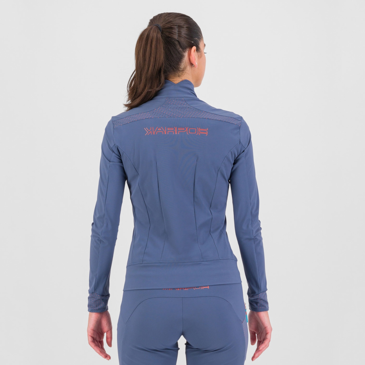 01-2500834-017_Easygoing w jack IMM2